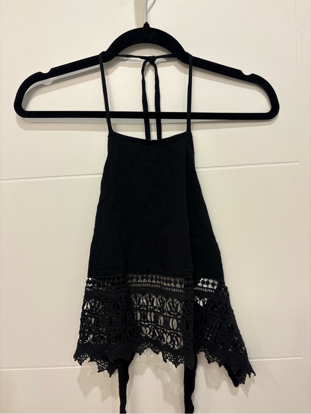 American Eagle Outfitters XS Boho Halter Top With Lace, 100% Cotton tie straps
